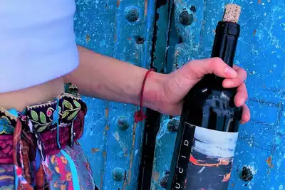 Single Bottle of Wine thumbnail