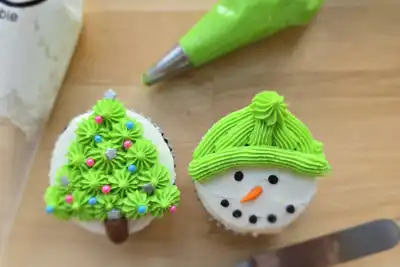 Virtual Cupcake-Decorating Class: Customizable! thumbnail
