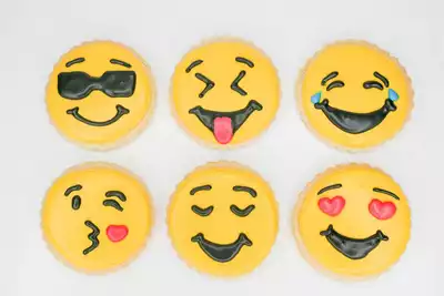 Emoji Cookie Decorating thumbnail